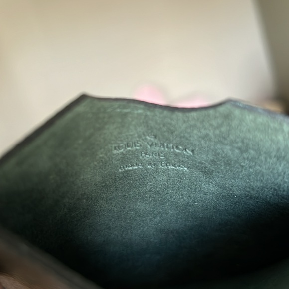 Louis Vuitton square holder - Picture 8 of 8